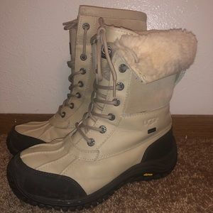 UGG Adirondack Woman’s Winter Boot